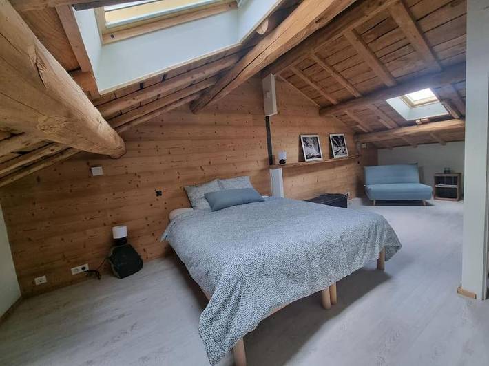 Location de vacances pour 5 personnes, avec terrasse à Saint-Genès-Champanelle - 2