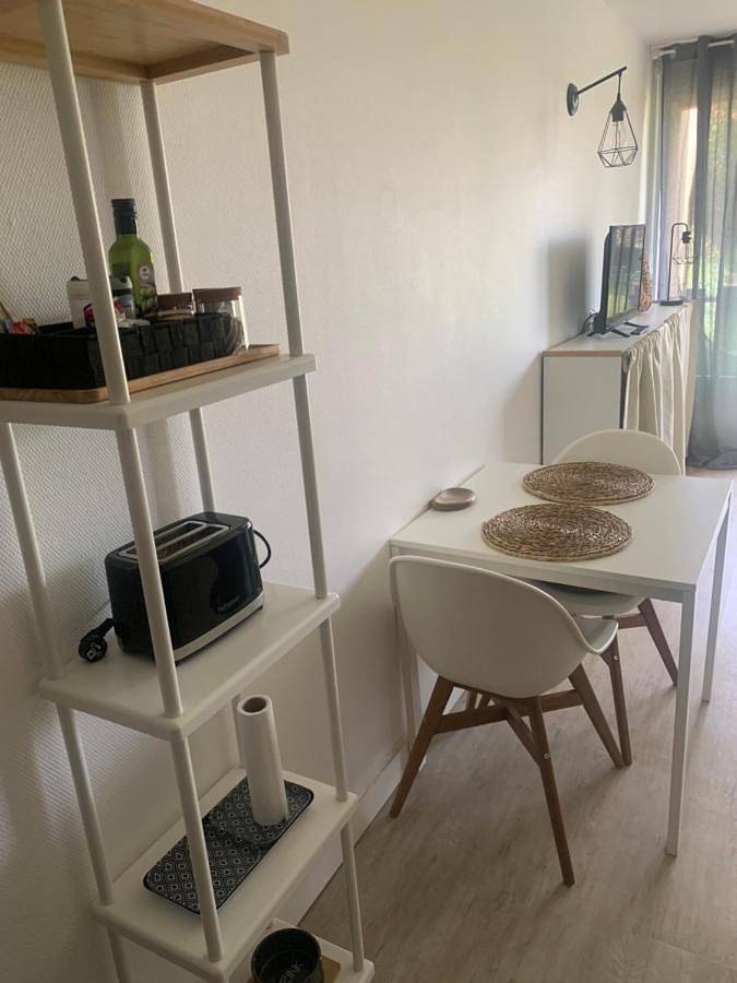 Gîte pour 2 personnes, avec jardin et terrasse, animaux acceptés dans Thermes des Arènes - 2