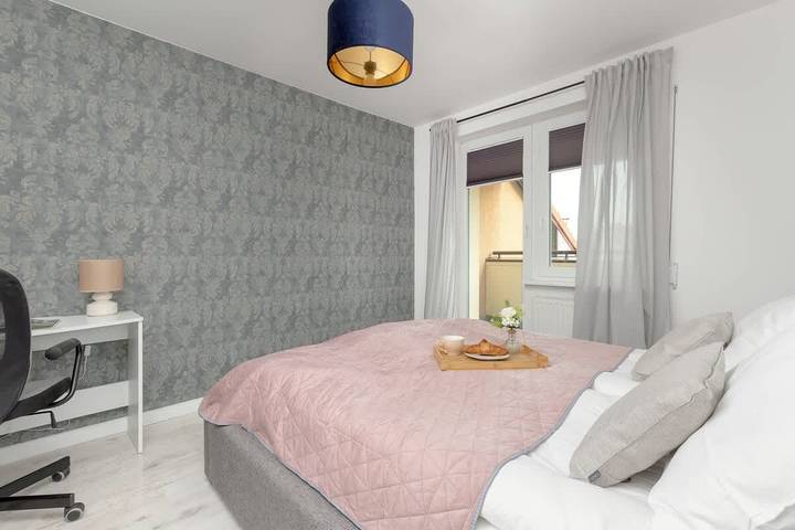 Ganze Wohnung, Ferienwohnung für 8 Personen mit Garten in Chełm, Danzig