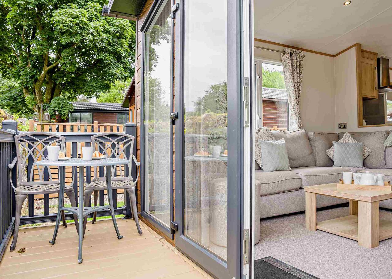 Gold Premium 3, Slps 6, parking, ensuite & decking in Bowness-on-Windermere, Lake District