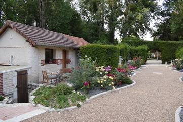 Chambre d’hôte pour 2 personnes, avec vue et jardin à Francueil