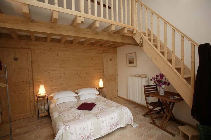 Location de vacances pour 15 personnes, avec jardin et jacuzzi dans Lac de Der-Chantecoq (Giffaumont-Champaubert) - 4