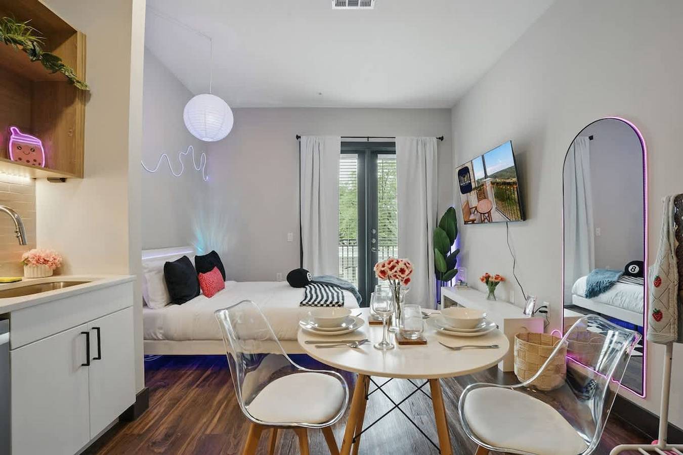 Estudio entero, 6min to Domain   12min Dt   Studio- Pool   Parking in Austin, Condado de Travis