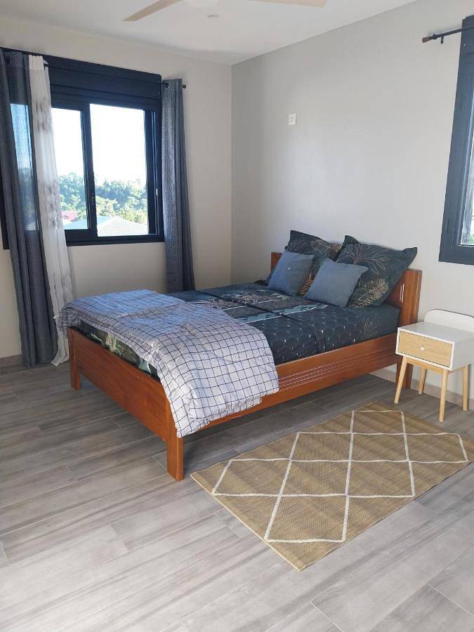 Location de vacances pour 3 personnes, avec vue et jardin à Bras-Panon - 2