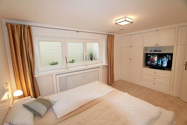 Ganze Wohnung, Modernes Appartement in einzigartiger Lage direkt hinter den Dünen in Wenningstedt, Sylt