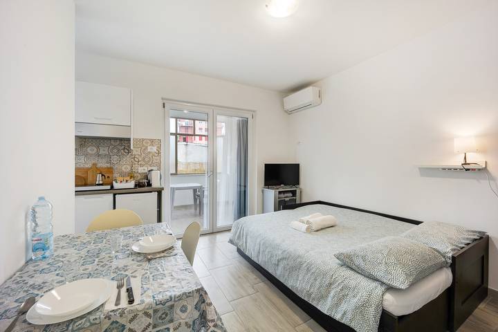 Ferienhaus für 4 Personen, mit Whirlpool und Garten, mit Haustier in Imperia - 2