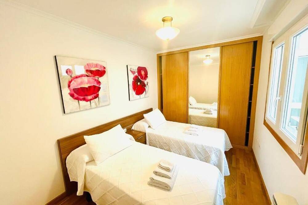 Entire apartment, Apartment With Sea View in Viveiro, Galician Coast