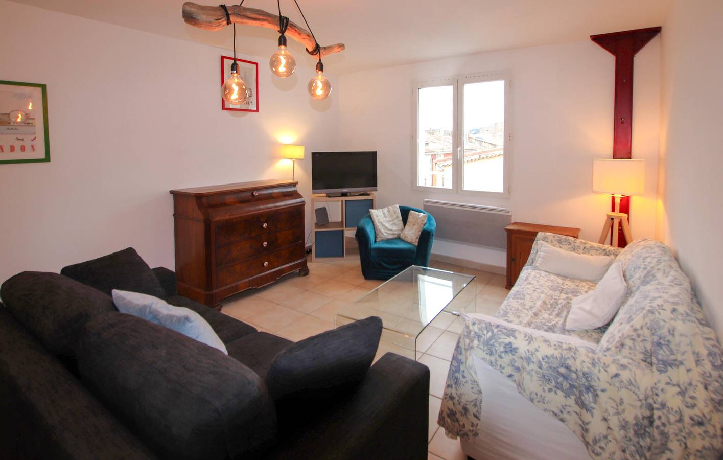 Encantador apartamento con vistas al centro de la ciudad - Solliès-Pont in Solliès-Pont, Region de Toulon