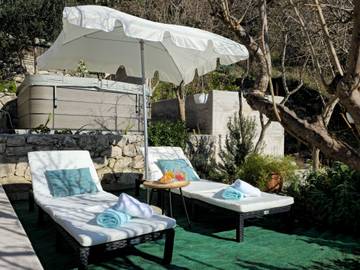 Ferienhaus für 8 Personen, mit Meerblick und Balkon sowie Garten in Omis