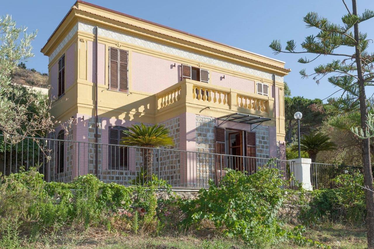 Three-Bedroom Villa in Cefalù, Cefalù (Comune)