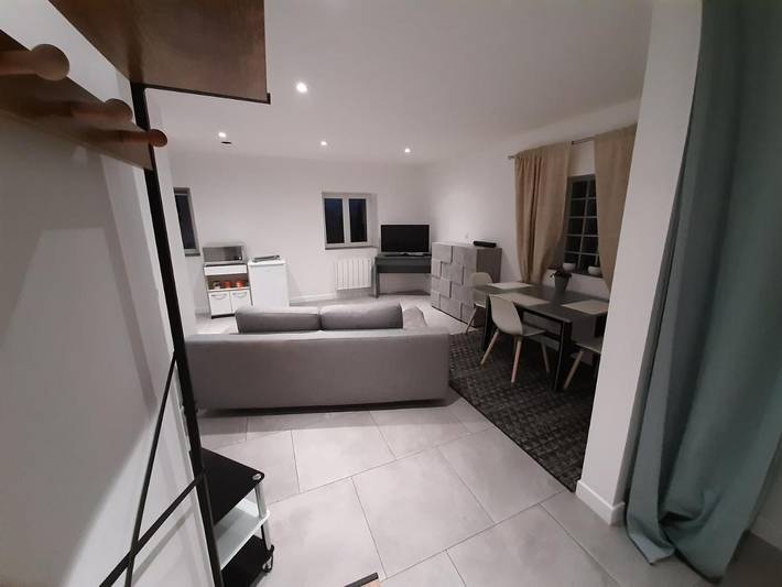 Chambre d’hôte pour 2 personnes, avec terrasse et jardin, animaux acceptés