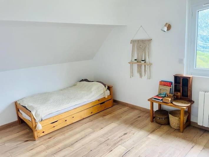 Gîte pour 8 personnes, avec jardin et vue à Châtillon-sur-Cluses - 4