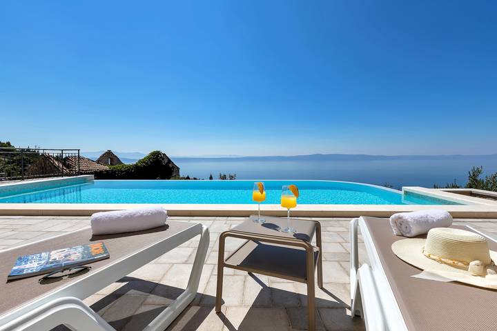 Ferienwohnung für 2 Personen, mit Garten und Pool sowie Meerblick und Balkon - 1
