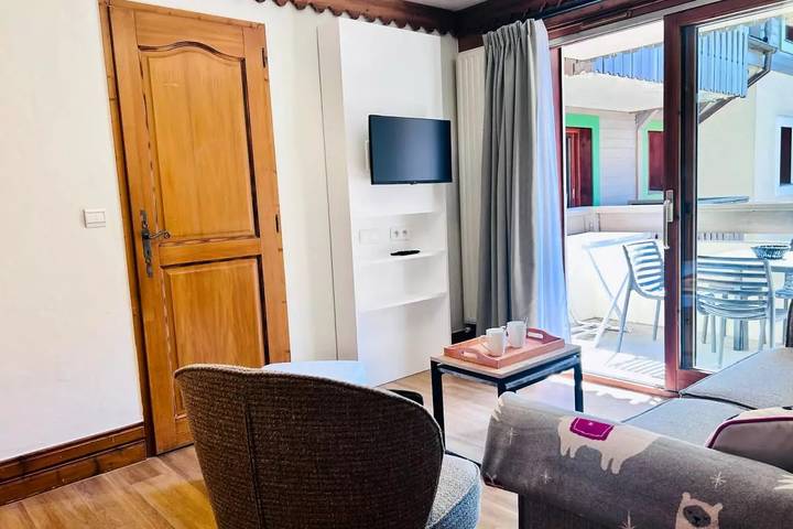 Gîte pour 6 personnes, avec piscine et balcon dans Gare De Chamonix Mont Blanc - 4