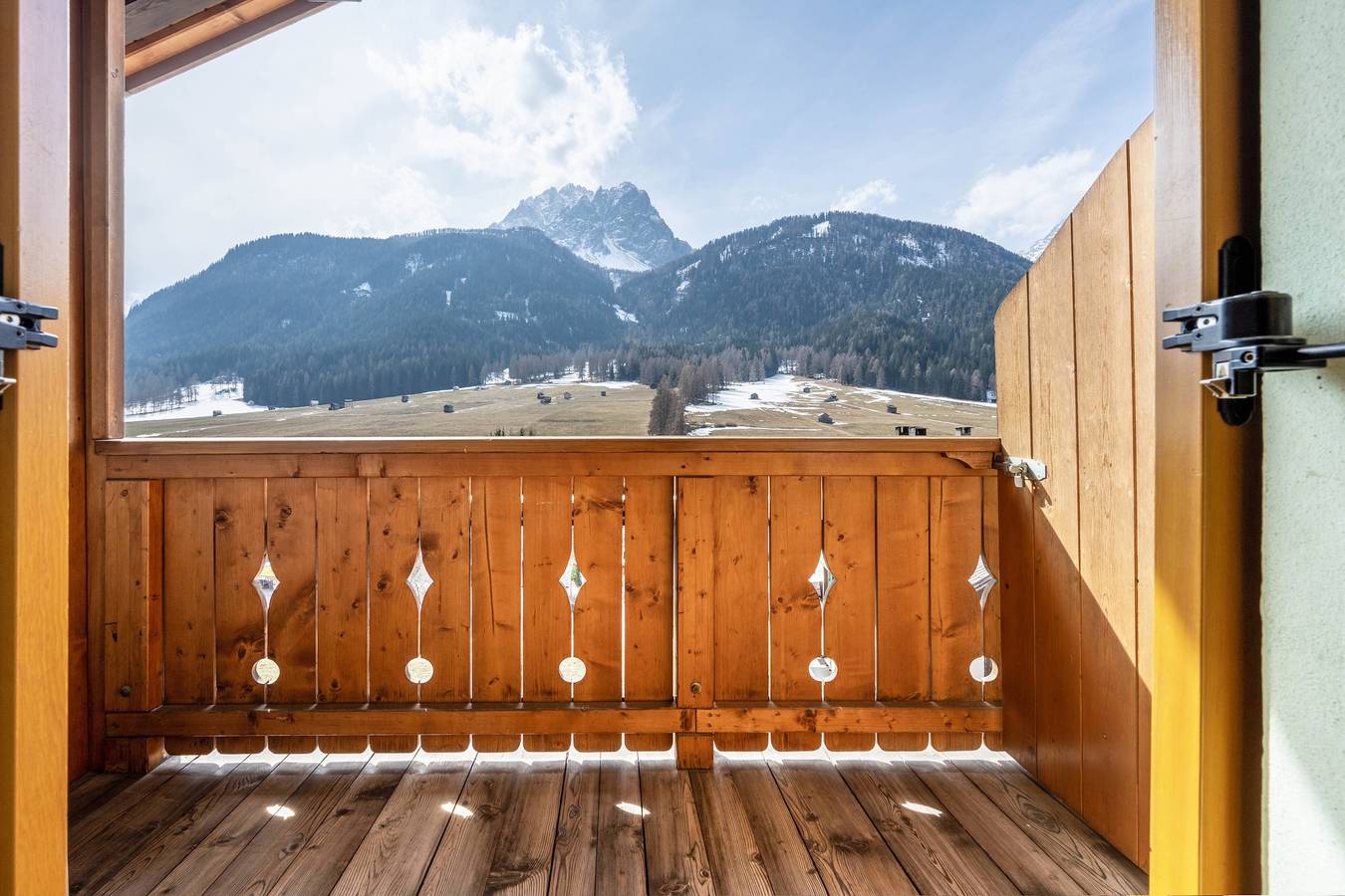 Ganze Wohnung, Ferienwohnung „Manuel's App Watschinger - Enzian“ mit Bergblick, Balkon & Wlan in Sexten, Südtirol