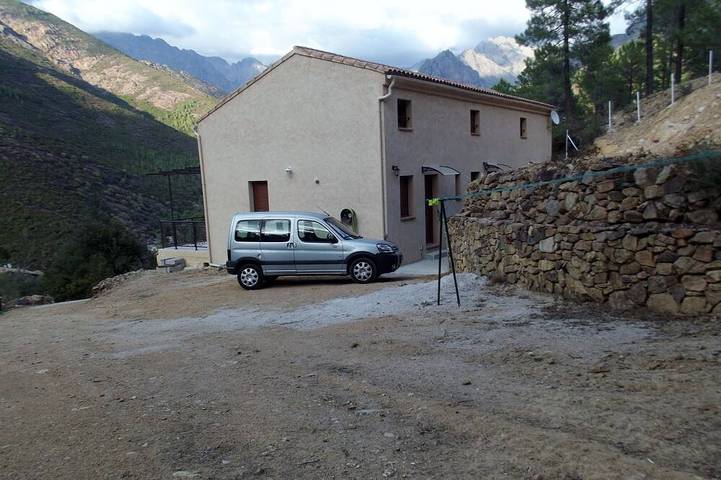 Gîte pour 5 personnes, avec terrasse à Manso (homonymie) - 4