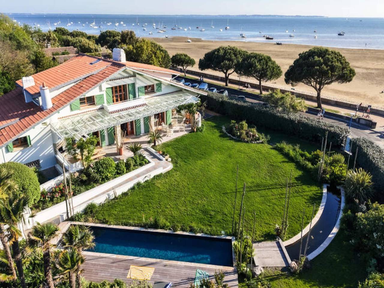 Location De Vacances pour 14 Personnes dans Andernos-les-Bains, Bassin d'Arcachon