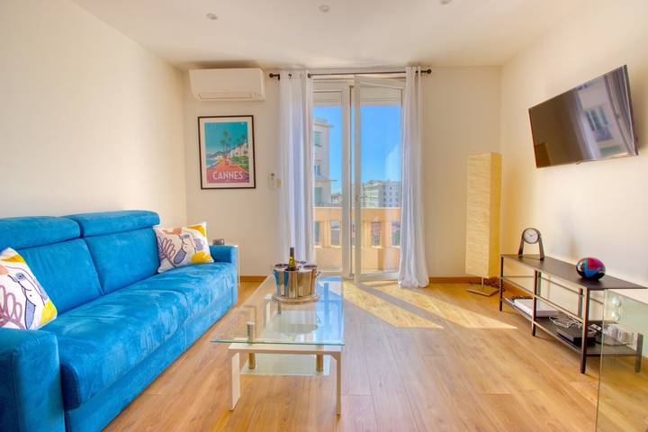 Entire apartment, Cannes Croisette - 4 Personnes - Vue mer in Cannes, Mediterranean Coast (France)