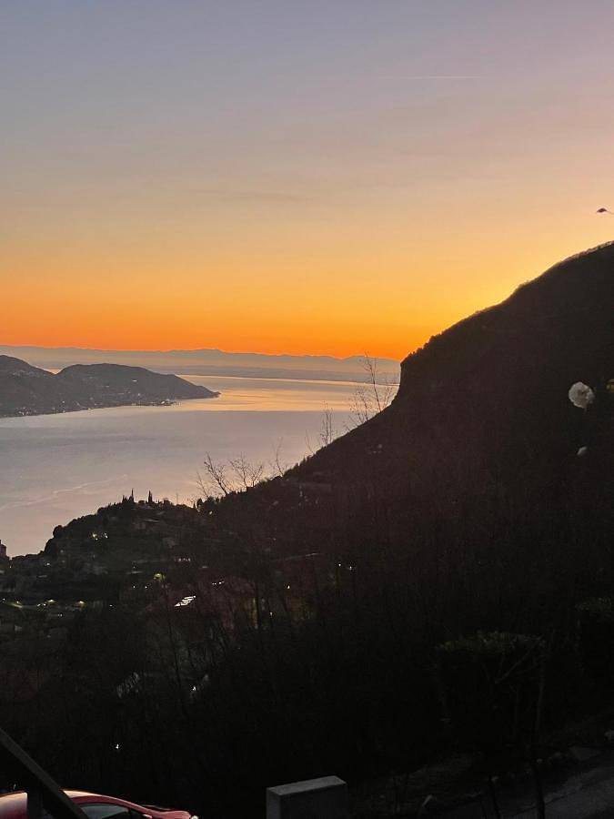 Ganze Wohnung, Casa del Lampone - Bungalow mit Gardaseeblick in Tignale, Gardasee-Berge