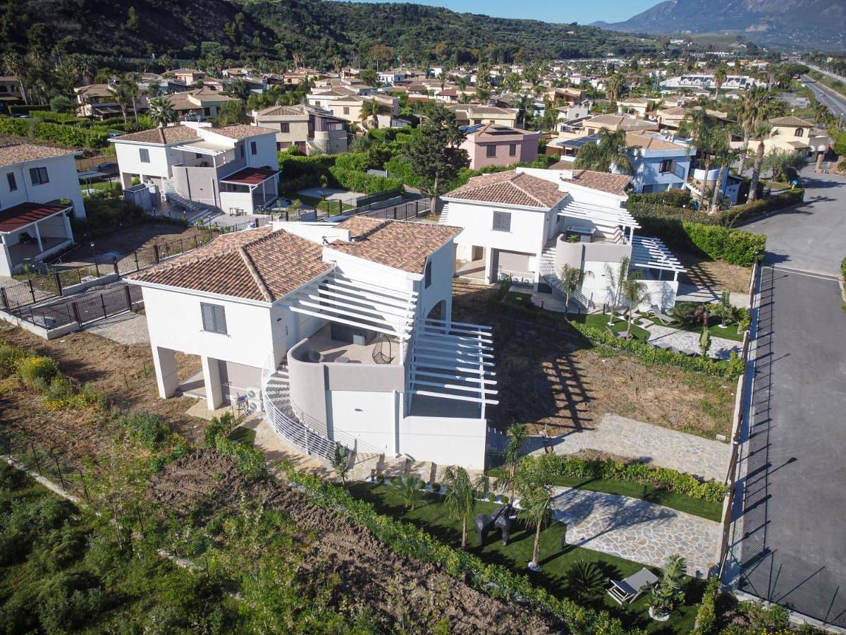 Luxury Spa Villa Cefalù in Contrada Pistavecchia, Campofelice di Roccella