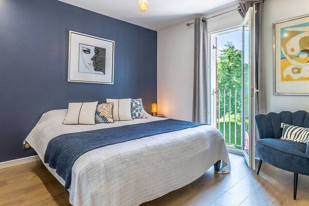 Belle Maison Moderne Piscine in Bassussarry, Bayonne region