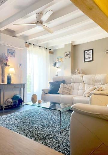 Gîte pour 8 personnes, avec terrasse à Denonville