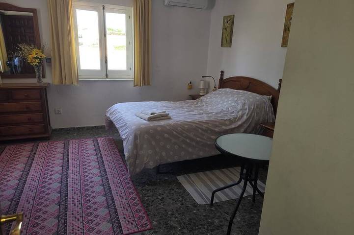 Large villa with a beautiful view of the sea. Very private and close to the beach in Benajarafe, Vélez-Málaga