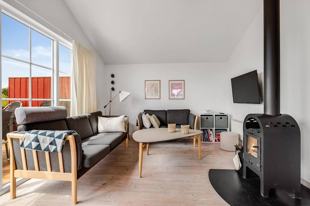 Gemütliches Ferienhaus in der Nähe des Hafens und des Fjords in Nr. Lyngvig in Nørre Lyngvig, Hvide Sande