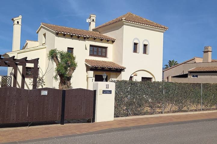 Villa for 6 personer, med hage og terrasse - 1