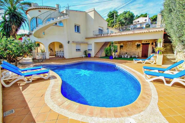 Villa for 6 personer, med hage og terrasse, dyr tillatt - 1