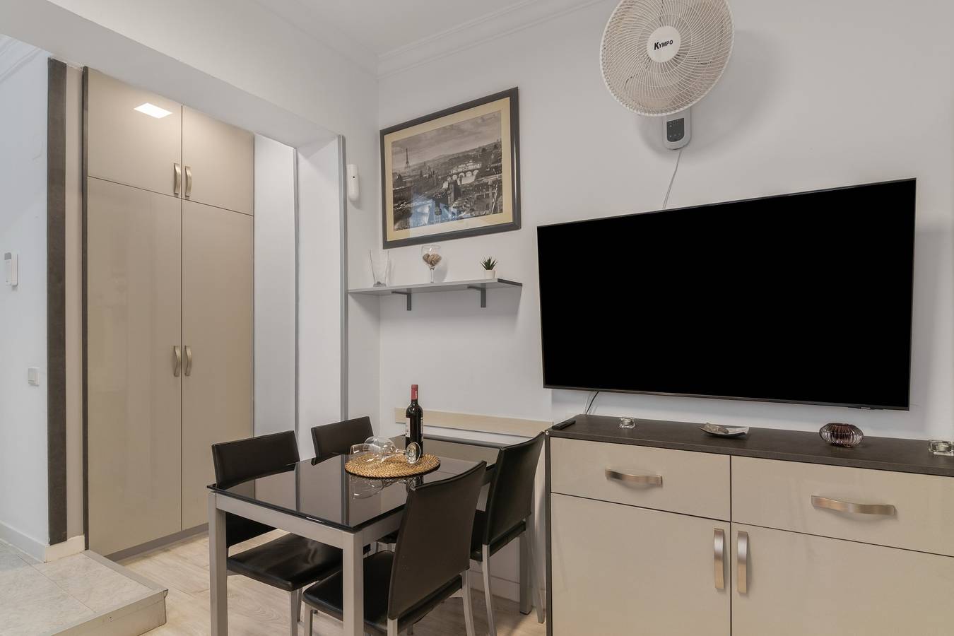 Apartamento entero, Vacaciones 'Cerca De Playa De Chica' con balcón, Wi-Fi y aire acondicionado in Las Palmas de Gran Canaria Centre, Las Palmas de Gran Canaria