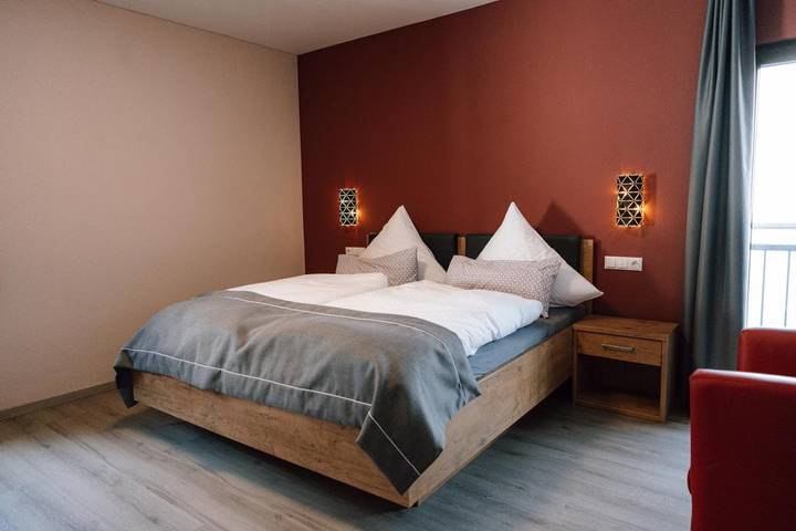 Hotel für 3 Personen, mit Terrasse und Ausblick in Dernau