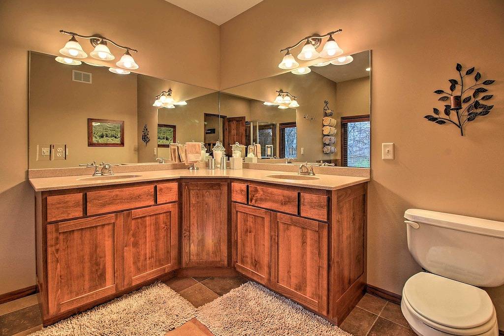 Kayak, Canoe, Boat, Relax & Visit the Classic Tourist Spots from Easy Breez'n in Breezy Point, Crow Wing County