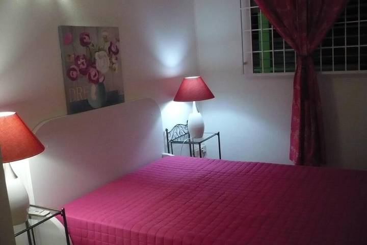 Gîte pour 4 personnes, avec terrasse dans Baignoire de Joséphine - 4