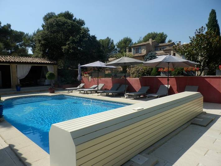 Chambre d’hôte pour 2 personnes, avec sauna ainsi que piscine et jardin dans les Bouches-du-Rhône
