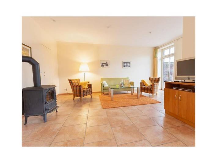 Ferienhaus für 4 Personen, mit Terrasse und Sauna in Greetsiel - 3