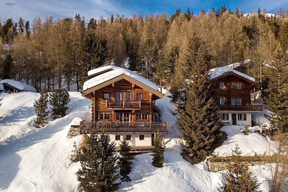 Warmes altes Holzhaus mit Sauna und herrlicher Aussicht, für 10-12 Personen in Chandolin.Außen: frei in Chandolin, Anniviers