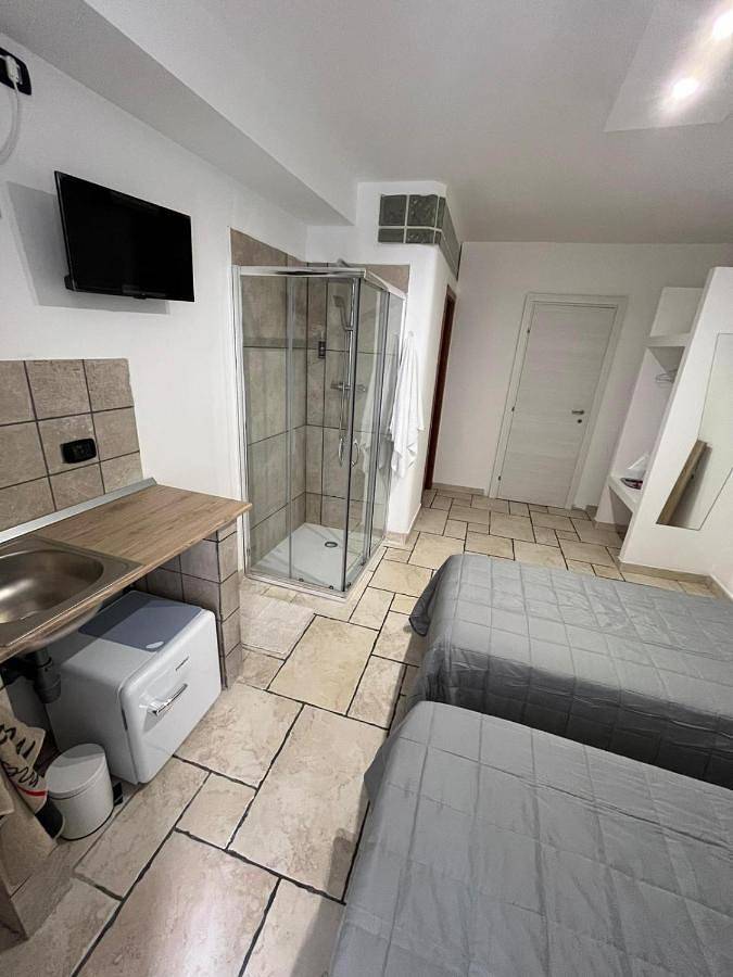 Gîte pour 2 personnes, avec balcon à Barletta - 3