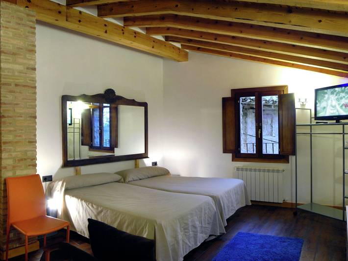 Casa rural para 6 personas, con terraza y jardín, Familias con niños en Los Cameros - 3