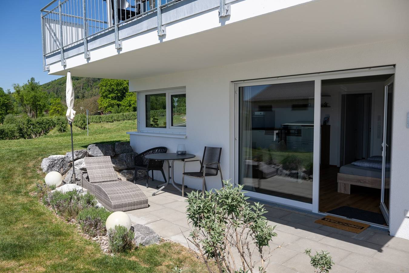 Ferienwohnung Aura mit Terrasse, Garten und Wi-Fi in Bodman-Ludwigshafen, Landkreis Konstanz