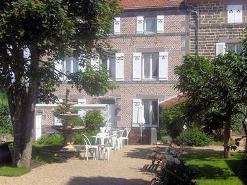 Chambre d’hôte pour 4 personnes, avec piscine et jardin dans le Puy-de-Dôme