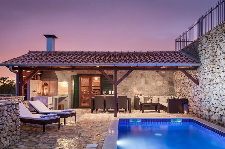 Villa pour 6 personnes, avec terrasse à Marina