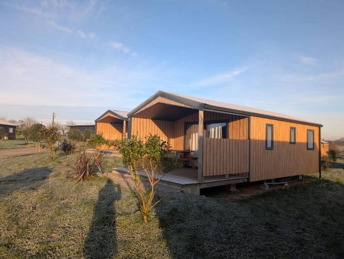 Parc de vacances pour 4 personnes, avec terrasse et jardin à Marzan - 3