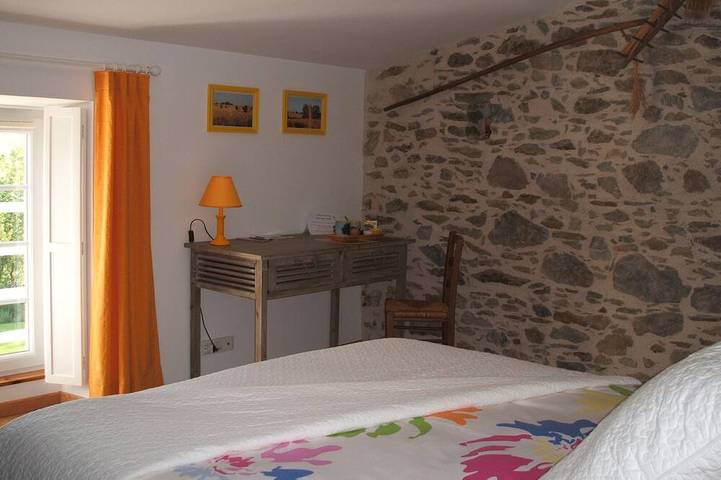 Gîte pour 6 personnes, avec jardin à Cheffois - 2