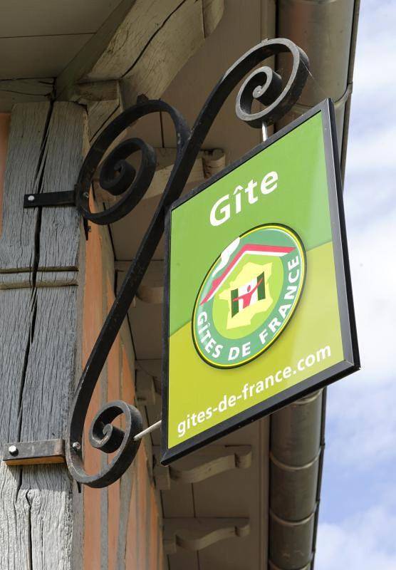 2-Bedroom Town Home in Charmont-sous-Barbuise, Parc naturel régional de la Forêt d'Orient