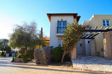 Villa for 6 People in Aphrodite Hills, South Cyprus, Photo 2