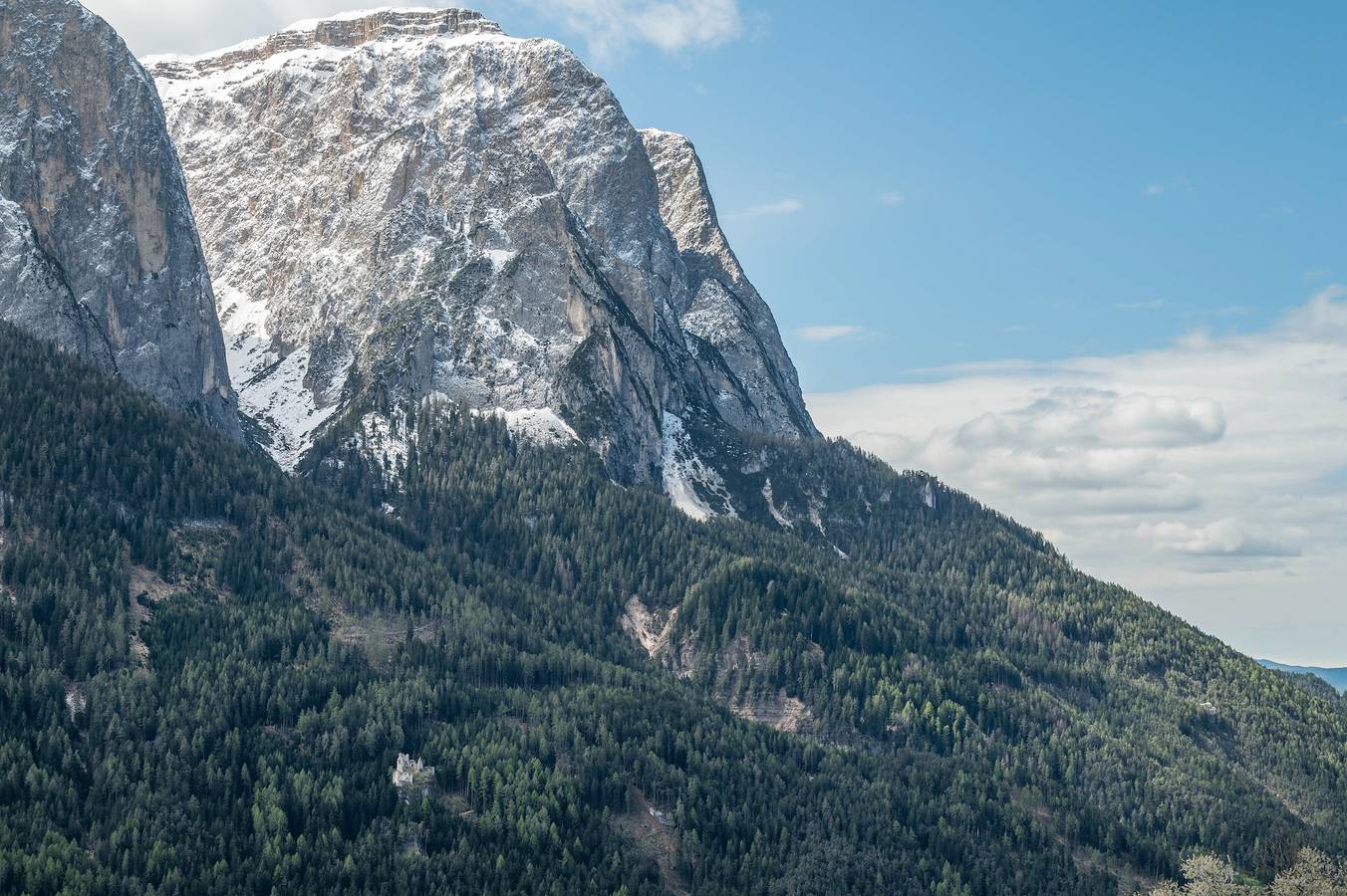 Ganze Wohnung, Ferienwohnung 'Ronsolhof Hauenstein' mit Bergblick, Gemeinschaftsgarten und Wlan in Seis am Schlern, Kastelruth