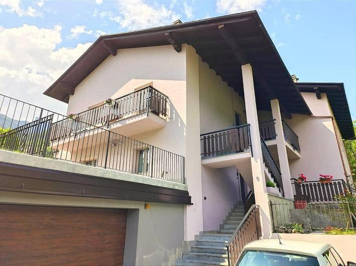 Gîte pour 4 personnes, avec balcon et vue, animaux acceptés dans Fénis - 2