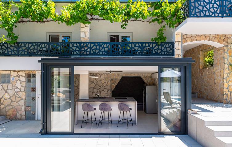 Ferienhaus für 8 Personen, mit Terrasse und Pool in Starigrad - 3