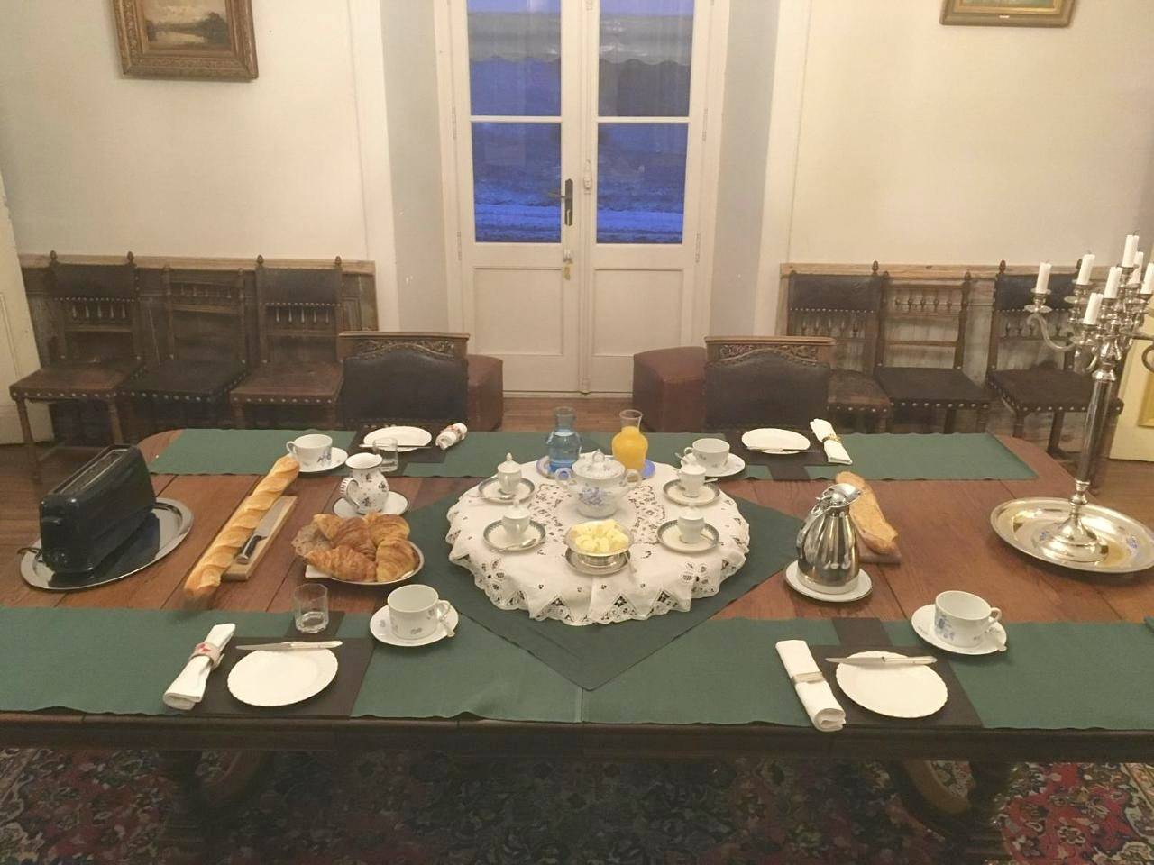 Château de La Ville-Huë in Guer, Région de Vannes